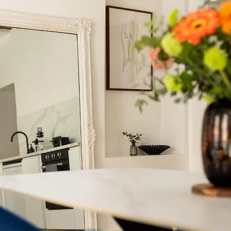 Apartment Marais Gem 2br 6p Paris